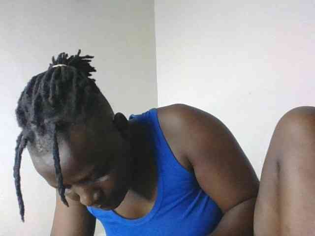 Yourdreamgirl webcam