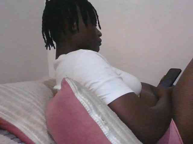 Yourdreamgirl webcam