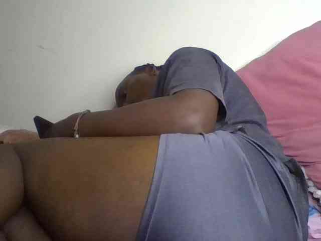 Yourdreamgirl webcam