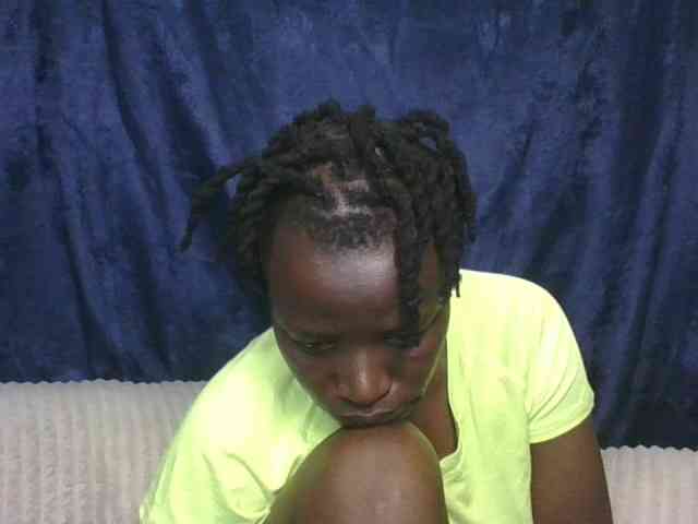 Yourdreamgirl webcam