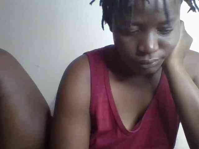 Yourdreamgirl webcam