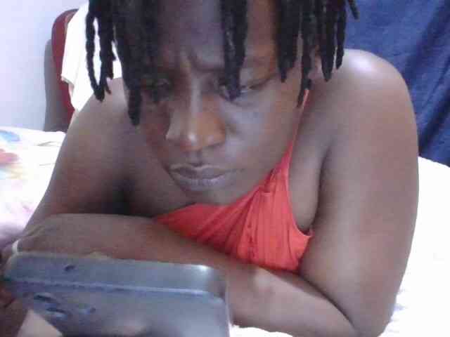 Yourdreamgirl webcam