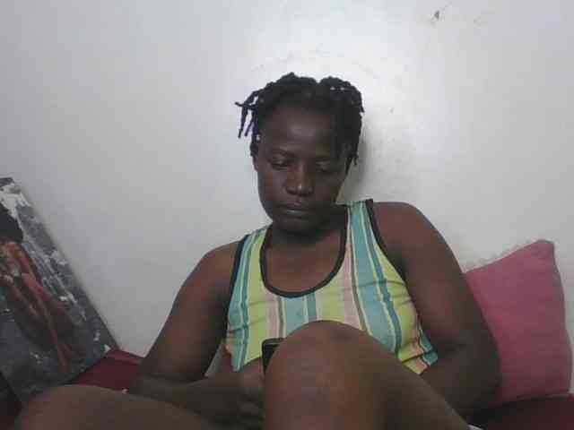 Yourdreamgirl webcam