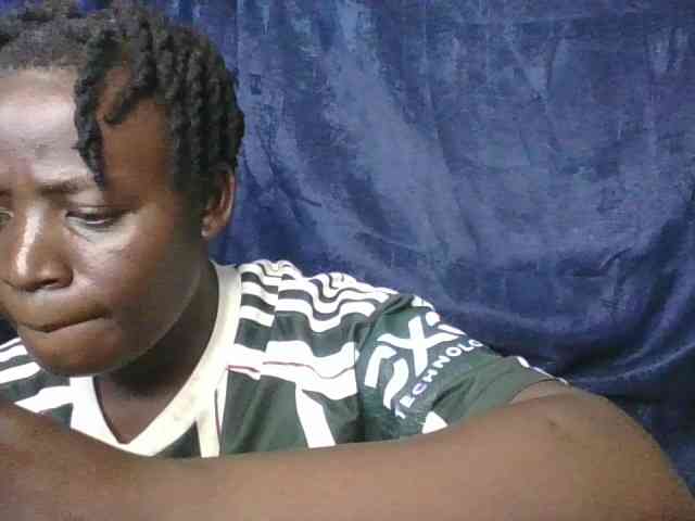 Yourdreamgirl webcam