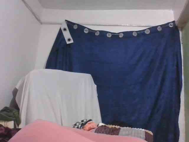 Yourdreamgirl webcam