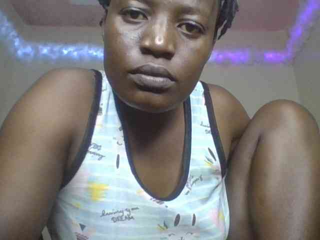 Yourdreamgirl webcam