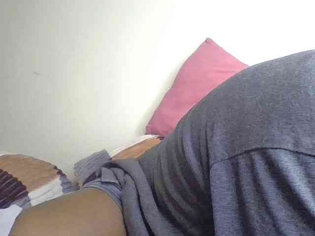 Yourdreamgirl webcam
