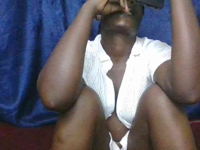 Yourdreamgirl webcam