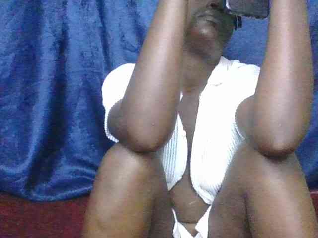 Yourdreamgirl webcam