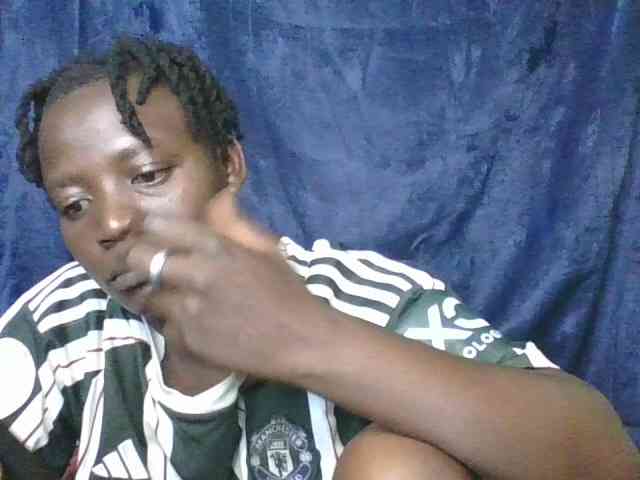 Yourdreamgirl webcam