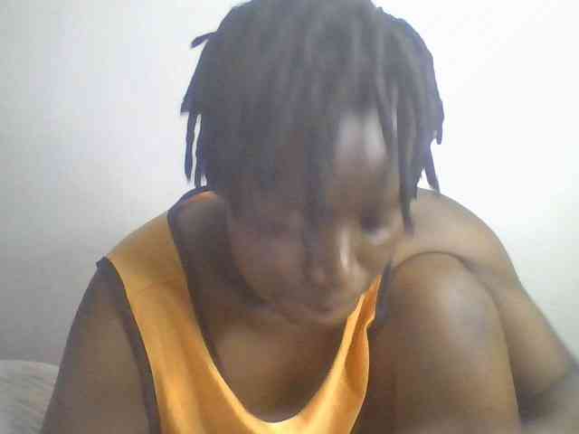 Yourdreamgirl webcam