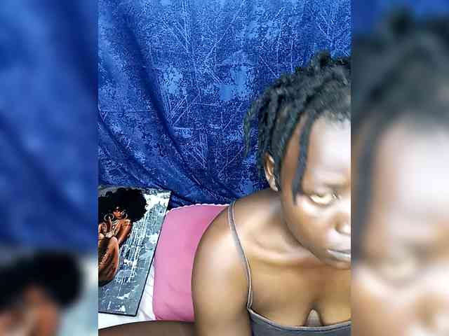 Yourdreamgirl webcam