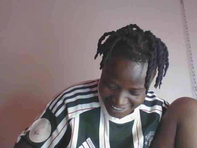 Yourdreamgirl webcam