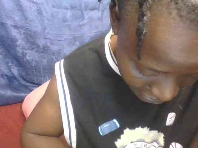 Yourdreamgirl webcam