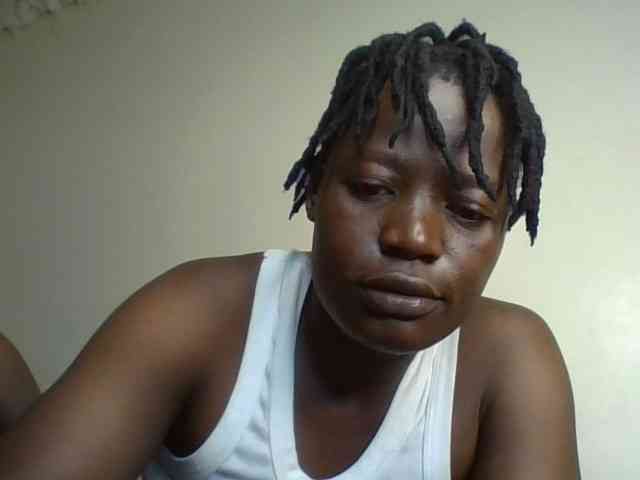 Yourdreamgirl webcam