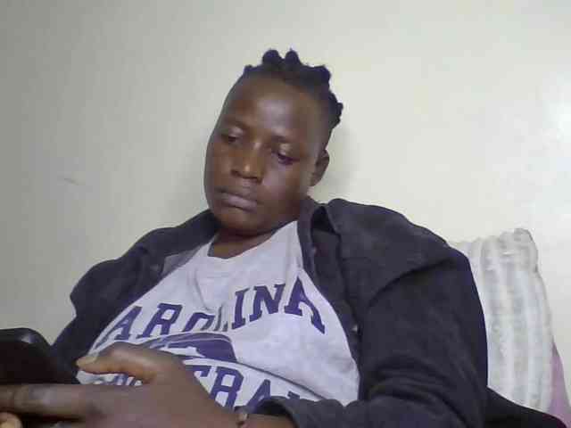Yourdreamgirl webcam