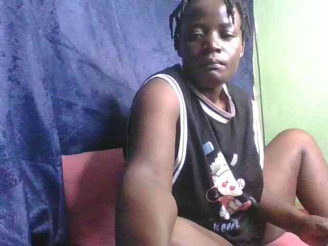 Yourdreamgirl webcam