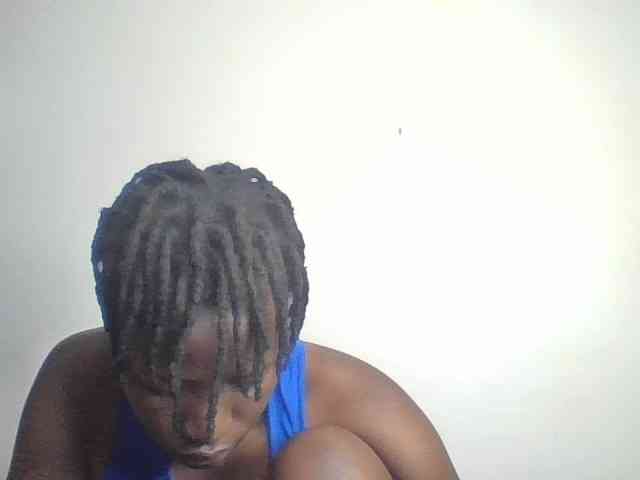 Yourdreamgirl webcam