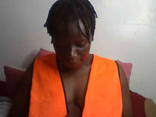 Yourdreamgirl webcam