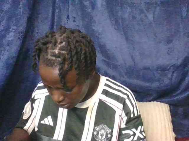 Yourdreamgirl webcam