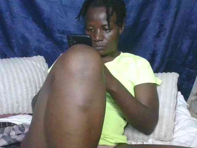 Yourdreamgirl webcam