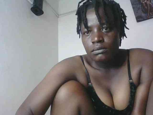 Yourdreamgirl webcam