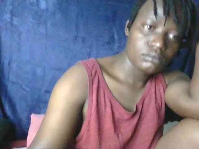 Yourdreamgirl webcam