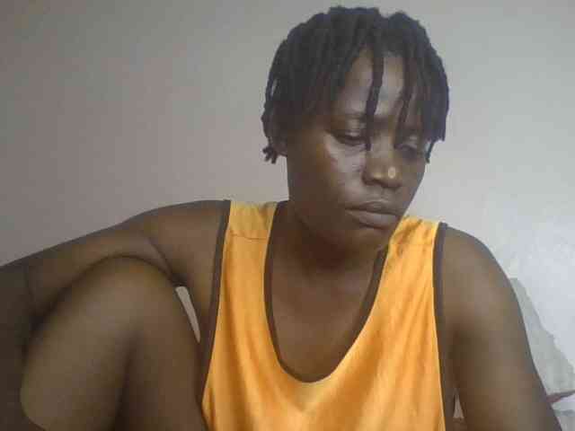 Yourdreamgirl webcam