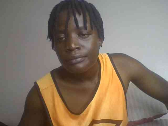 Yourdreamgirl webcam