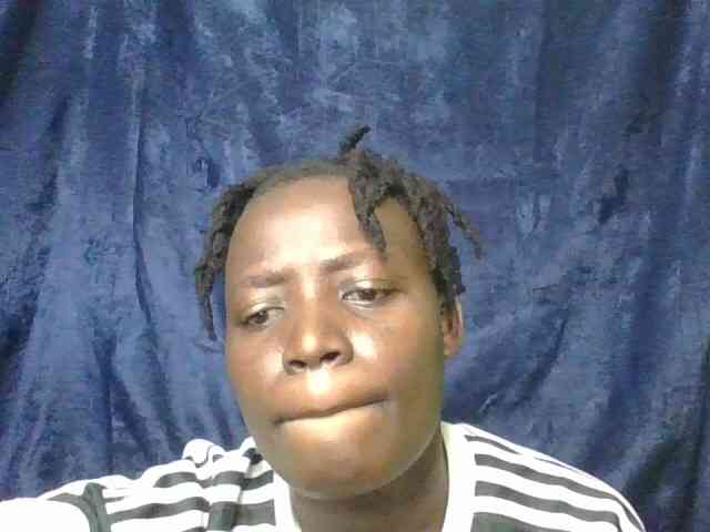 Yourdreamgirl webcam