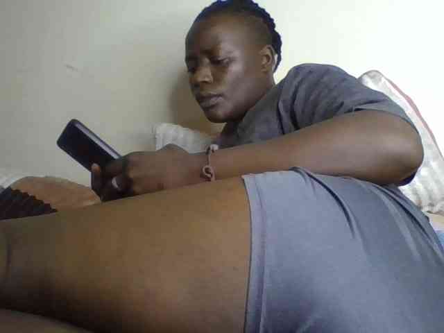 Yourdreamgirl webcam
