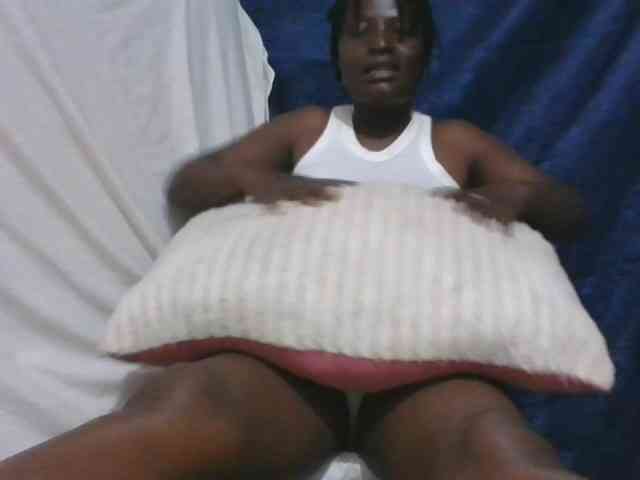 Yourdreamgirl webcam