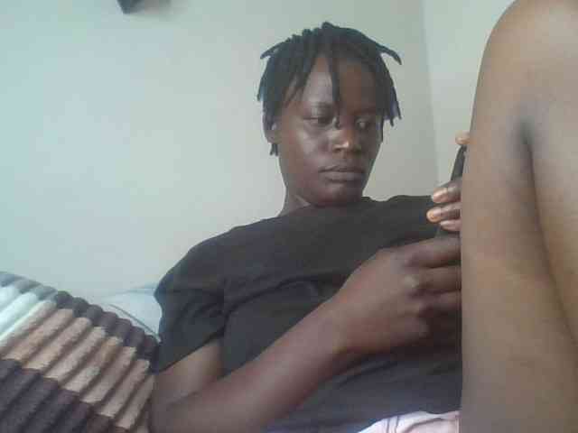 Yourdreamgirl webcam