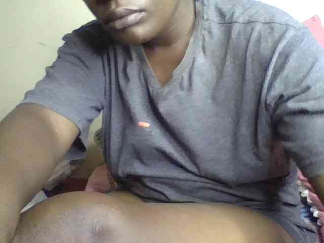 Yourdreamgirl webcam