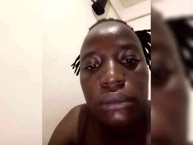 Yourdreamgirl webcam