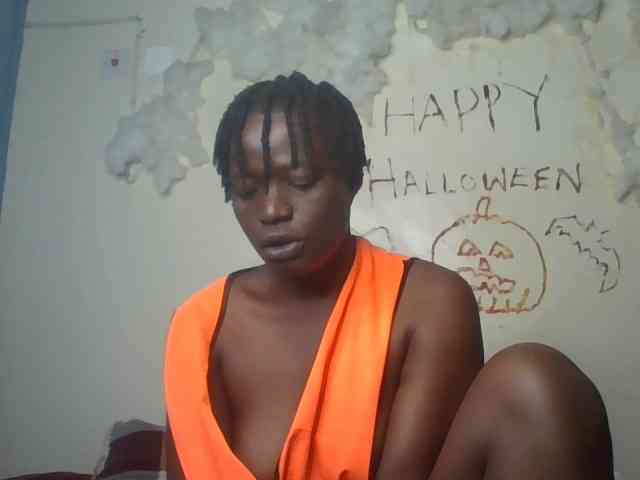Yourdreamgirl webcam