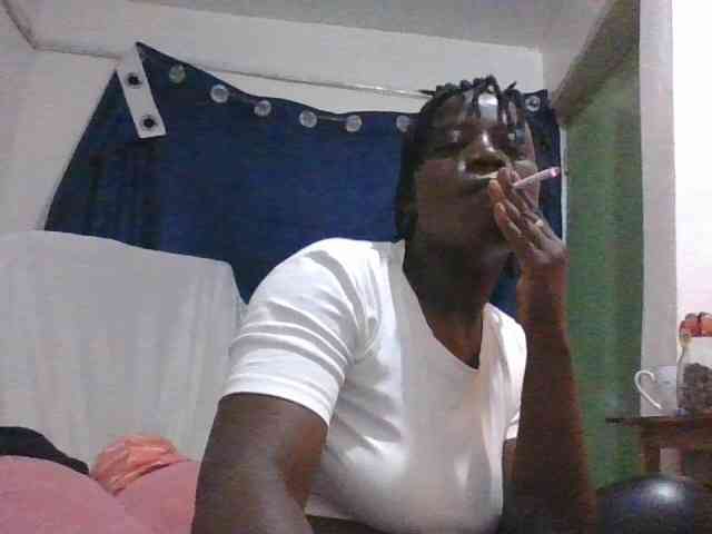 Yourdreamgirl webcam