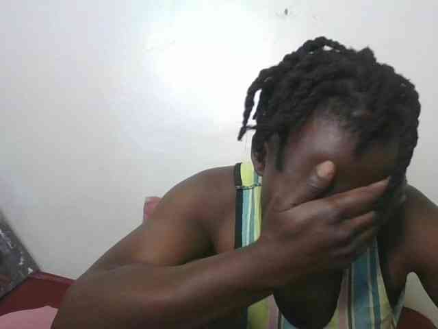 Yourdreamgirl webcam