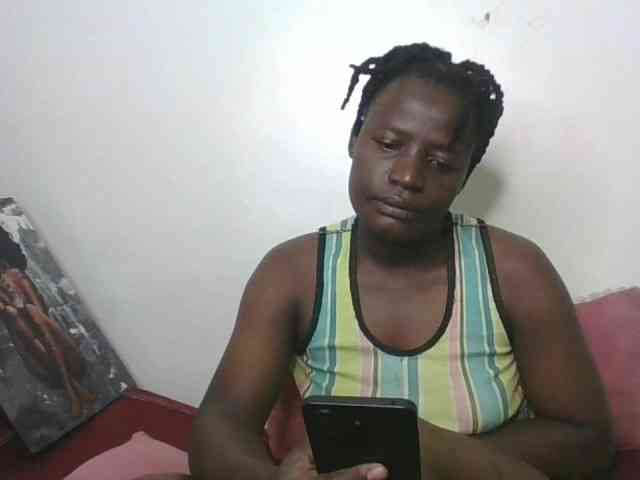 Yourdreamgirl webcam