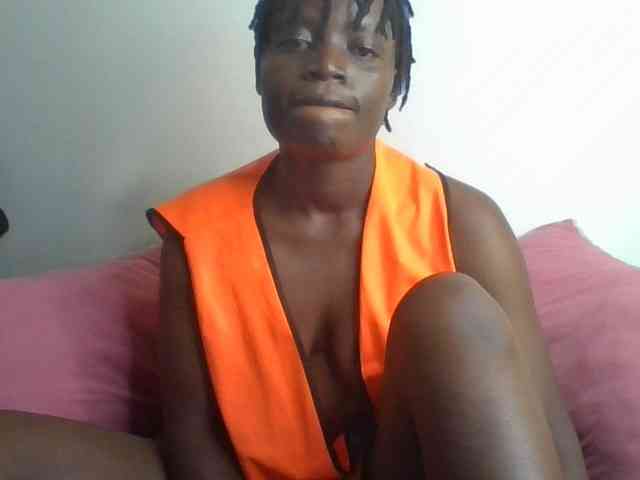 Yourdreamgirl webcam