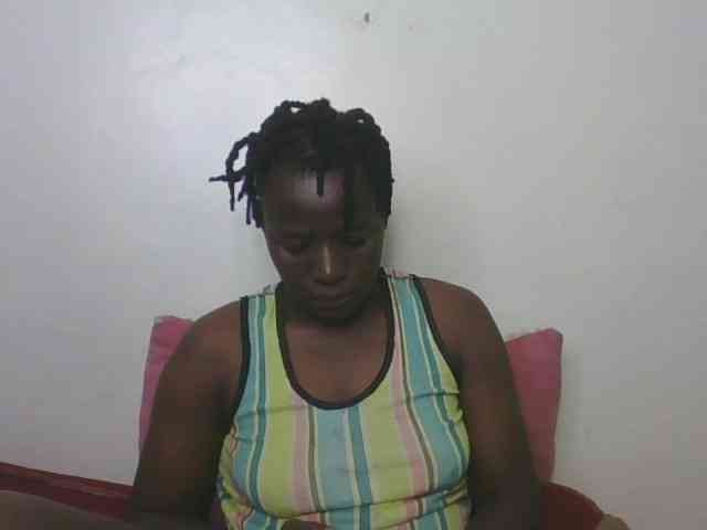 Yourdreamgirl webcam