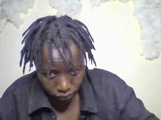 Yourdreamgirl webcam