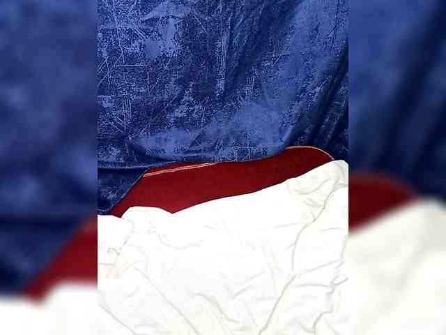 Yourdreamgirl webcam