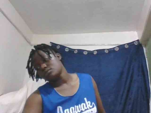 Yourdreamgirl webcam