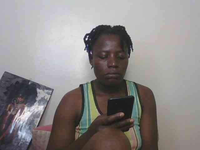 Yourdreamgirl webcam