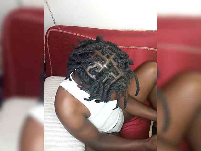 Yourdreamgirl webcam