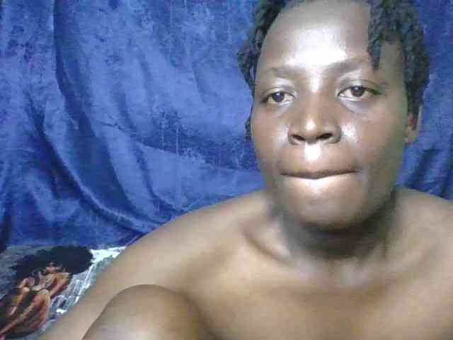 Yourdreamgirl webcam