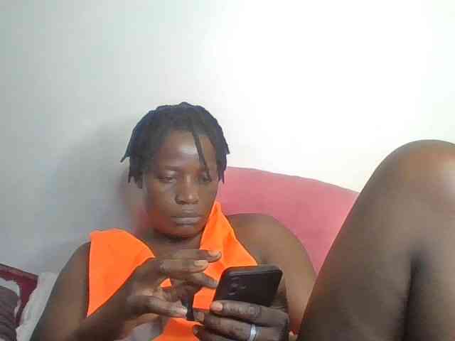 Yourdreamgirl webcam