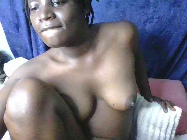 Yourdreamgirl webcam