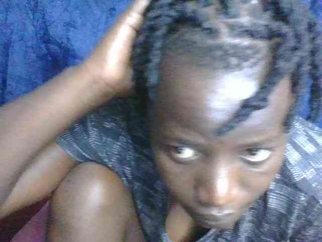 Yourdreamgirl webcam